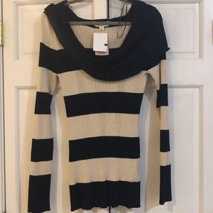 Off-the-Shoulder Sweater 🖤